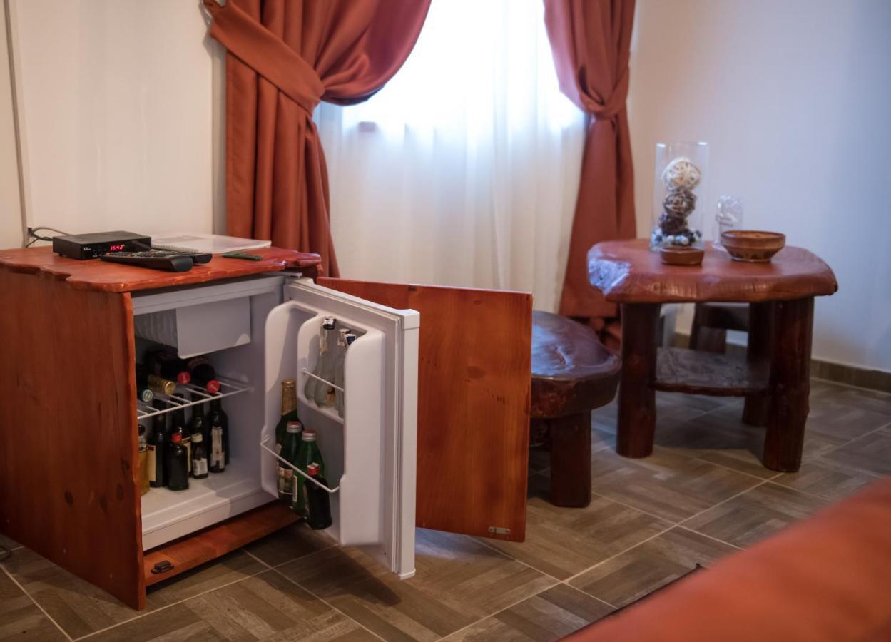 Appartement Apartman Beli Zec à Zemun Extérieur photo